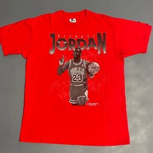 Vintage Starter Chicago Bulls Michael Jordan T-shirt